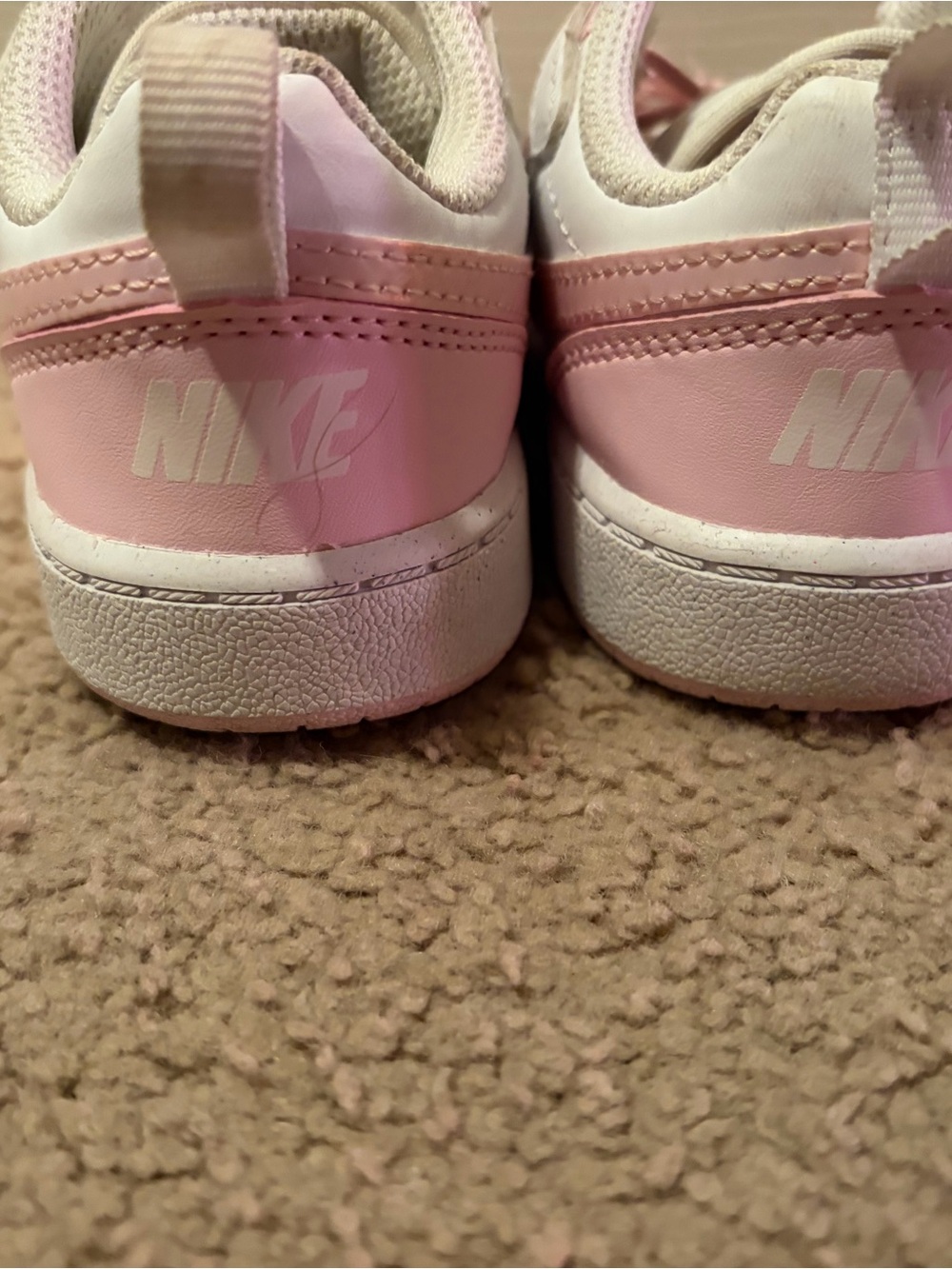 Nike Kids court borough low White and Pink Velcro Athletic Sneakers - Picture 3 of 4